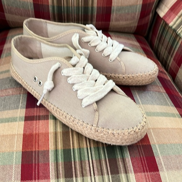 Emu Australia Espadrilles size 10 - Picture 1 of 11